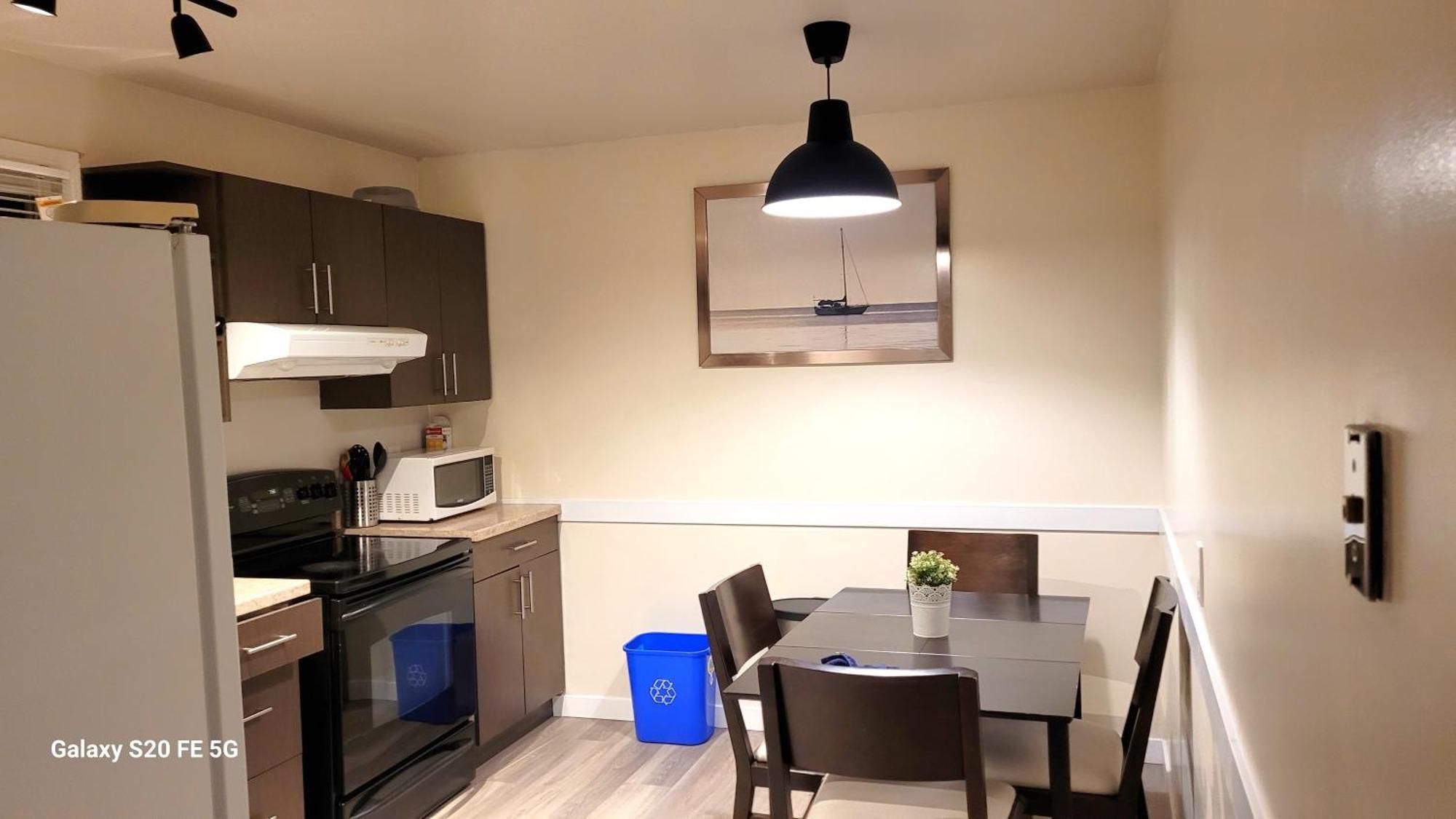 Away From - 6 Bedroom Fantastic Holiday home *